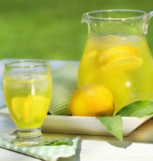 每天喝柠檬水好吗？怎样喝才健康